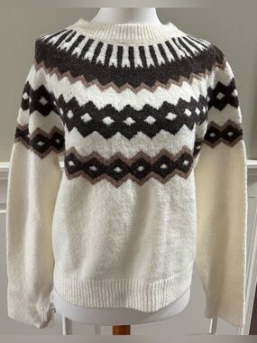 Avara by Pinch Cream & Brown Fair Isle Knit Sweater Cozy w zigzag pattern-Small